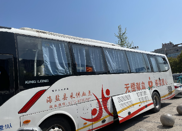 創(chuàng)能正能量：職工搶修獻(xiàn)血車，好人好事成風(fēng)景！